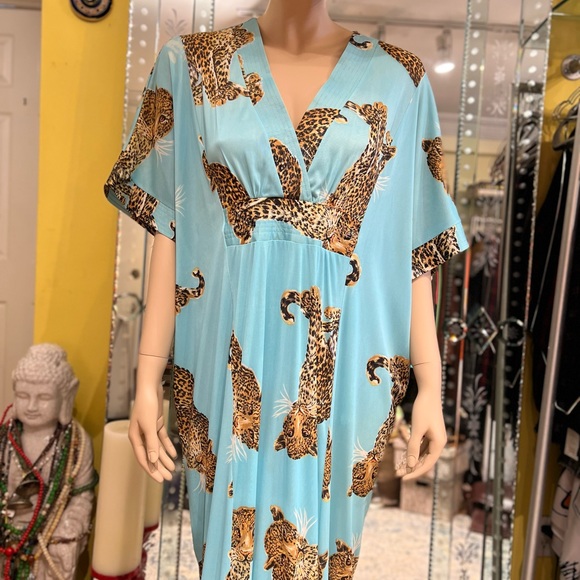 Vintage Dresses & Skirts - Vintage Animal Print Maxi Dress Kimono Inspired short sleeves size fits all